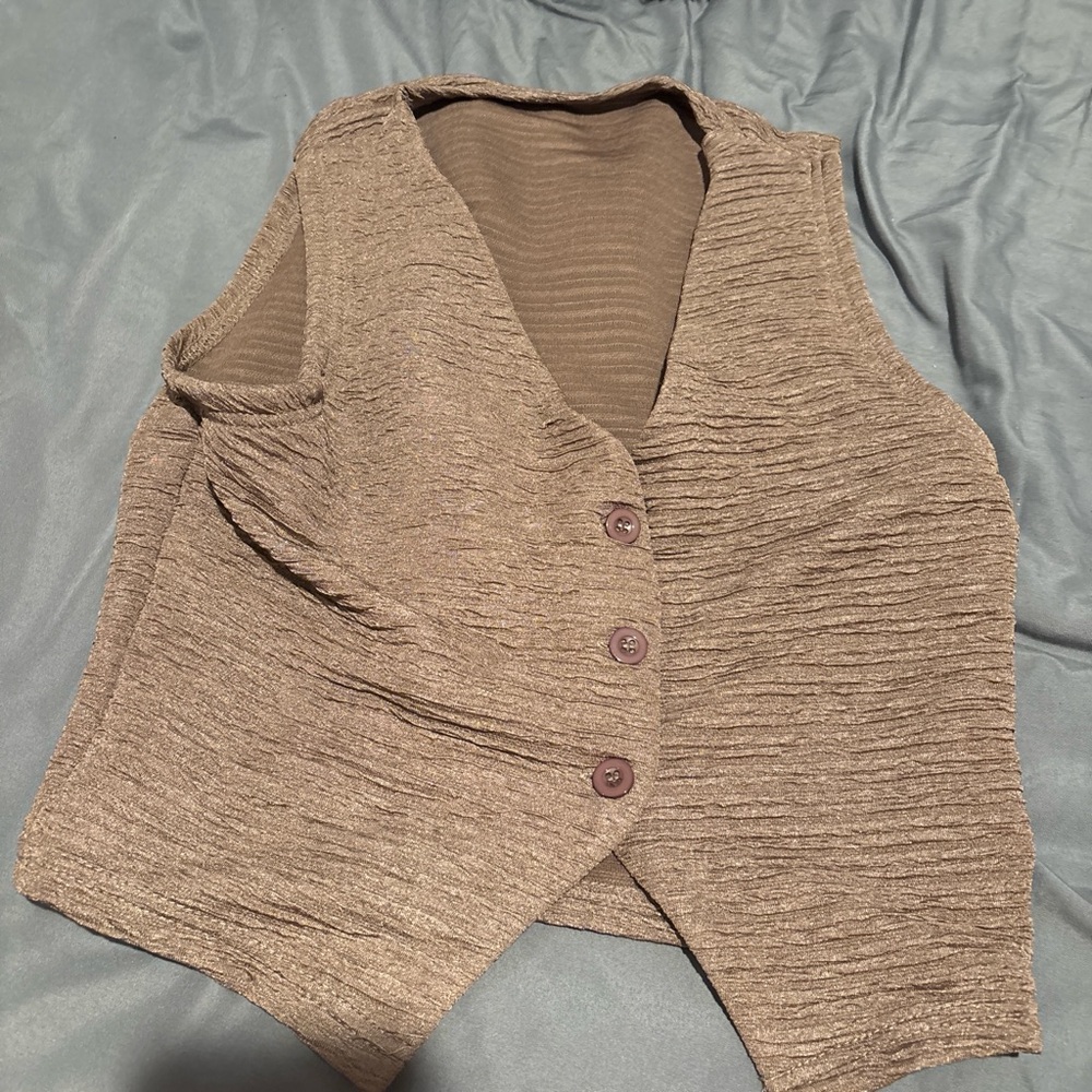 Women’s Textured Sleeveless Button Vest - Taupe